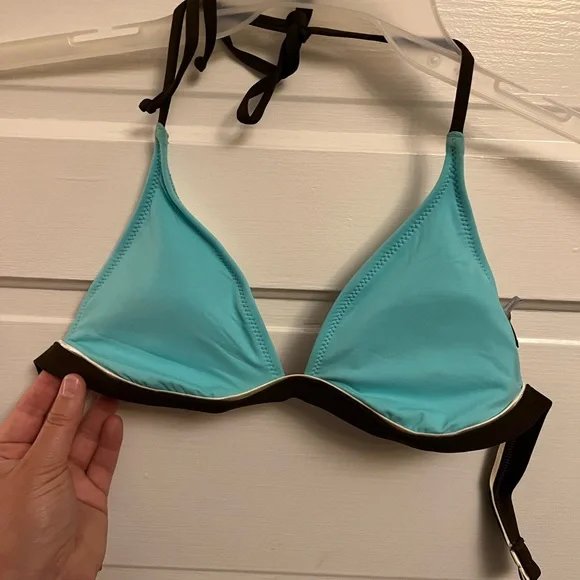 Speedo axcelerate skirted bikini - Picture 2 of 10